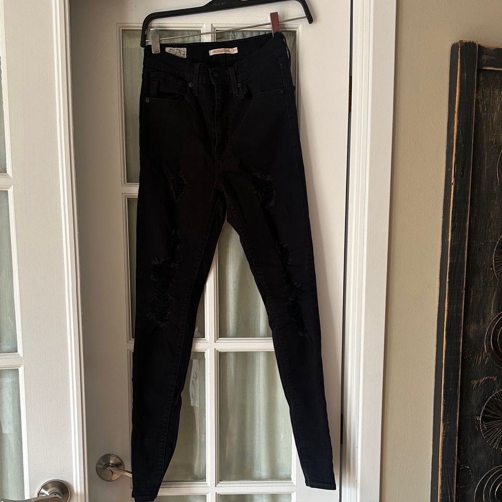 Levi's Black Skinny Distressed Women’s Jeans